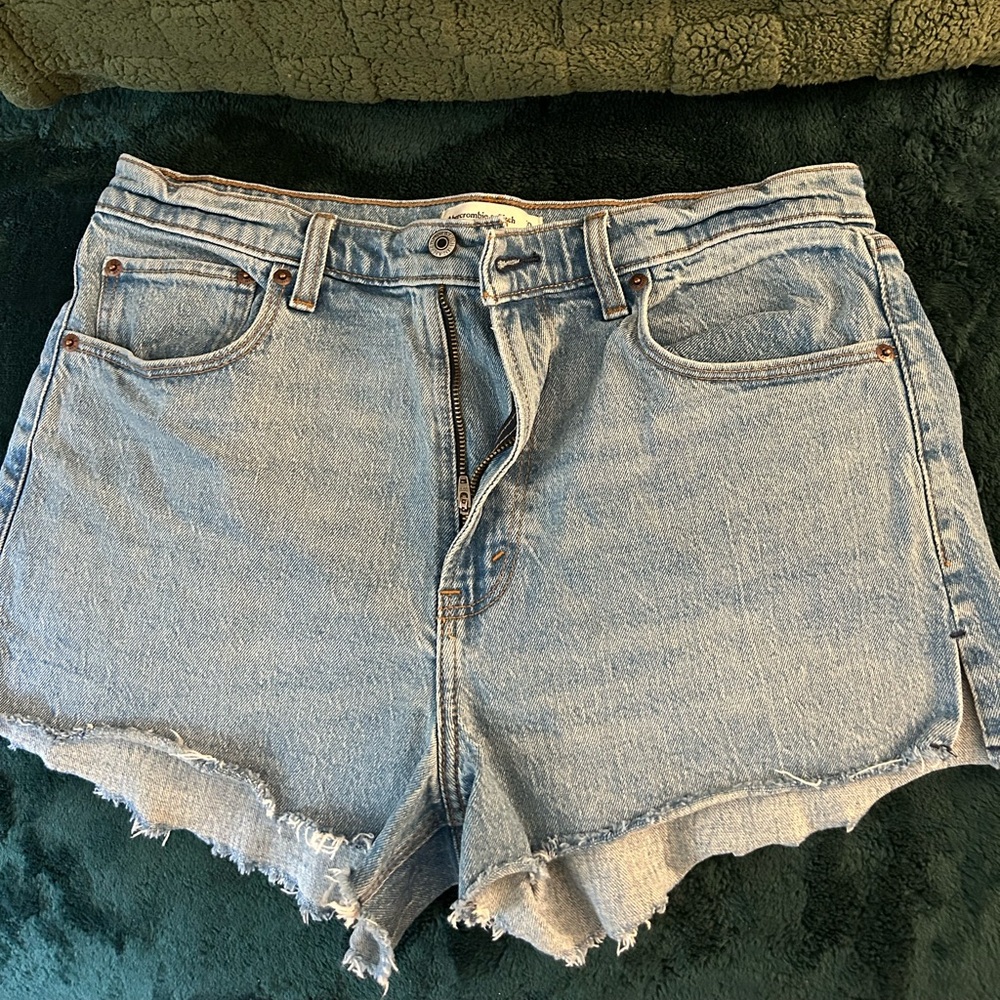 Abercrombie & Fitch Jean Shorts “The Mom” High Waisted